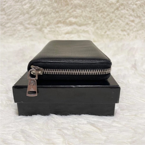 Yves Saint Laurent Black Wallet with Gold Accents - Picture 5 of 13
